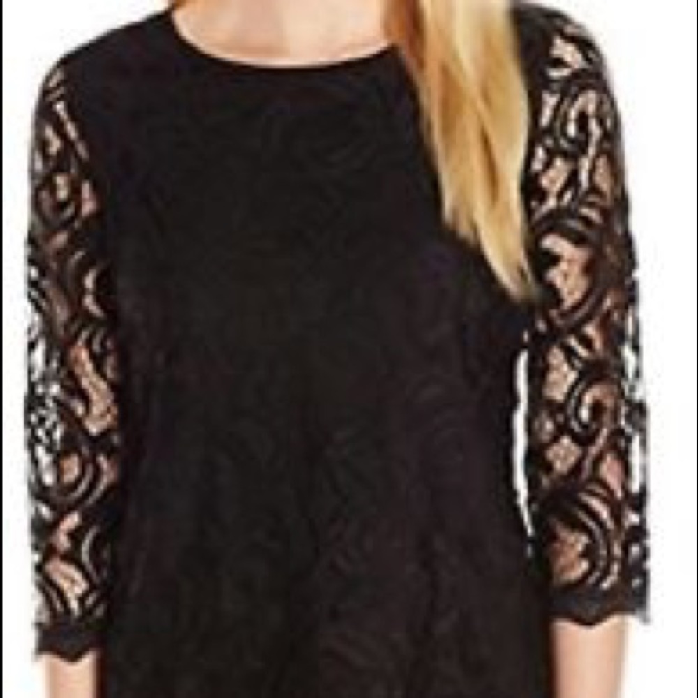 Adrianna Papell lace shirt